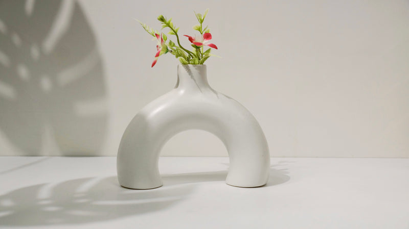 ARCH VASE