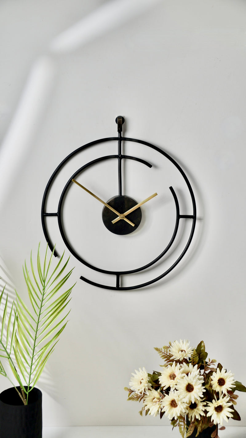 DOUBLE CUT WALL CLOCK