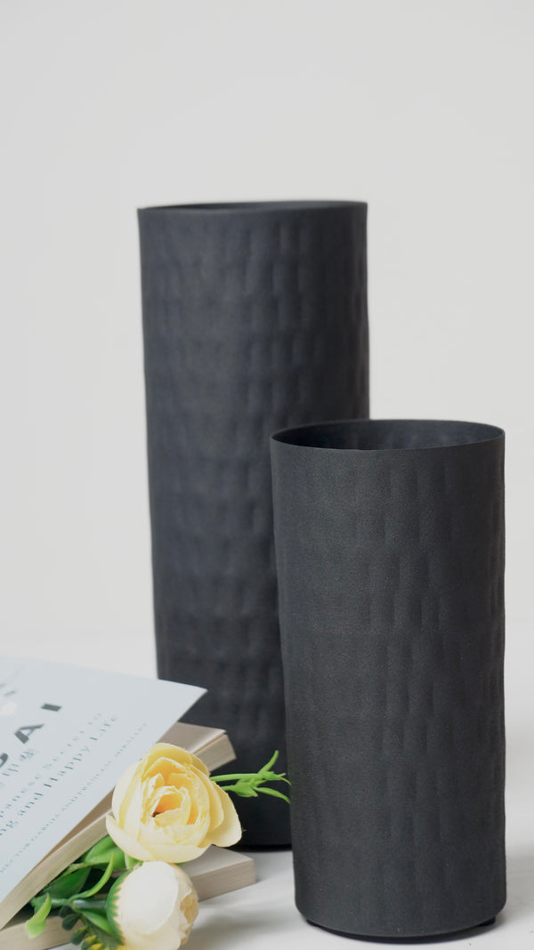 BLACK METAL MATTE TALL VASE (SET OF 2)