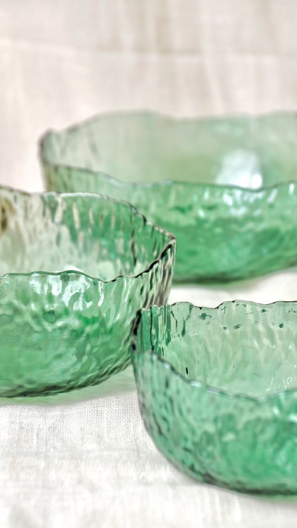 GLASS HAMMERED BOWL (SET OF 3)