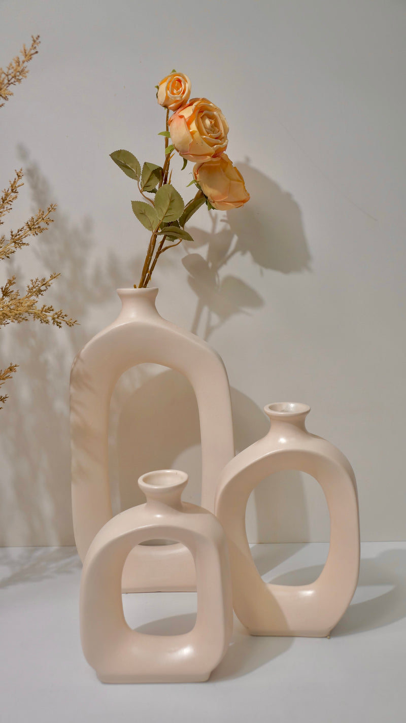 HOLLOW VASES